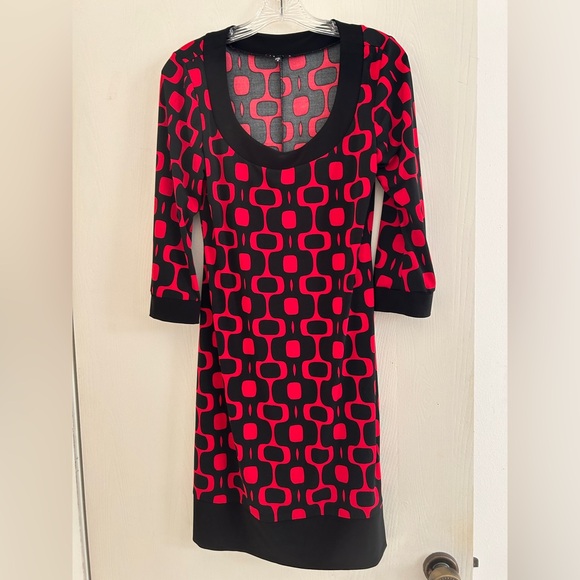 Two geometric dresses - Picture 2 of 5